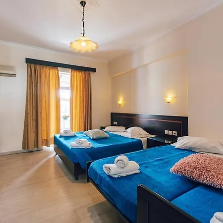 Ξενοδοχείο με διαμερίσματα Bluewaves Λαγανάς